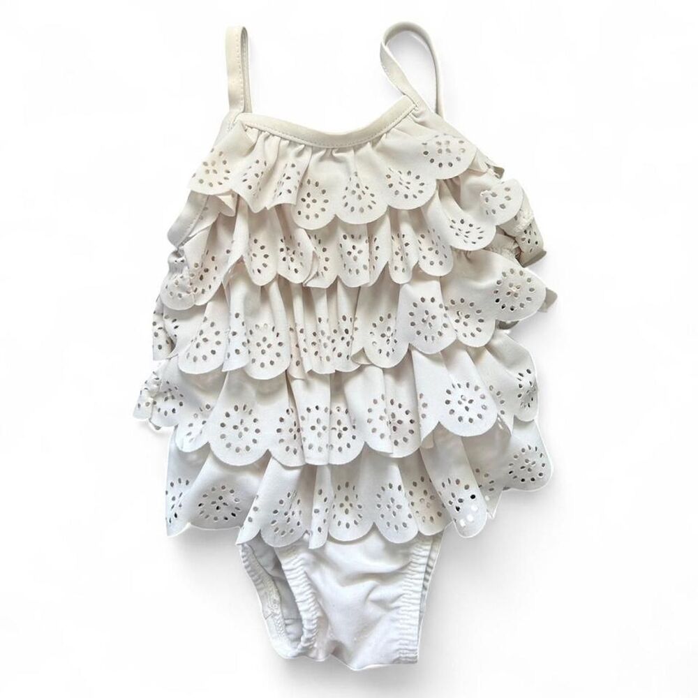 Baby Gap White baby swimsuit with ruffles - Size: 0-6 months